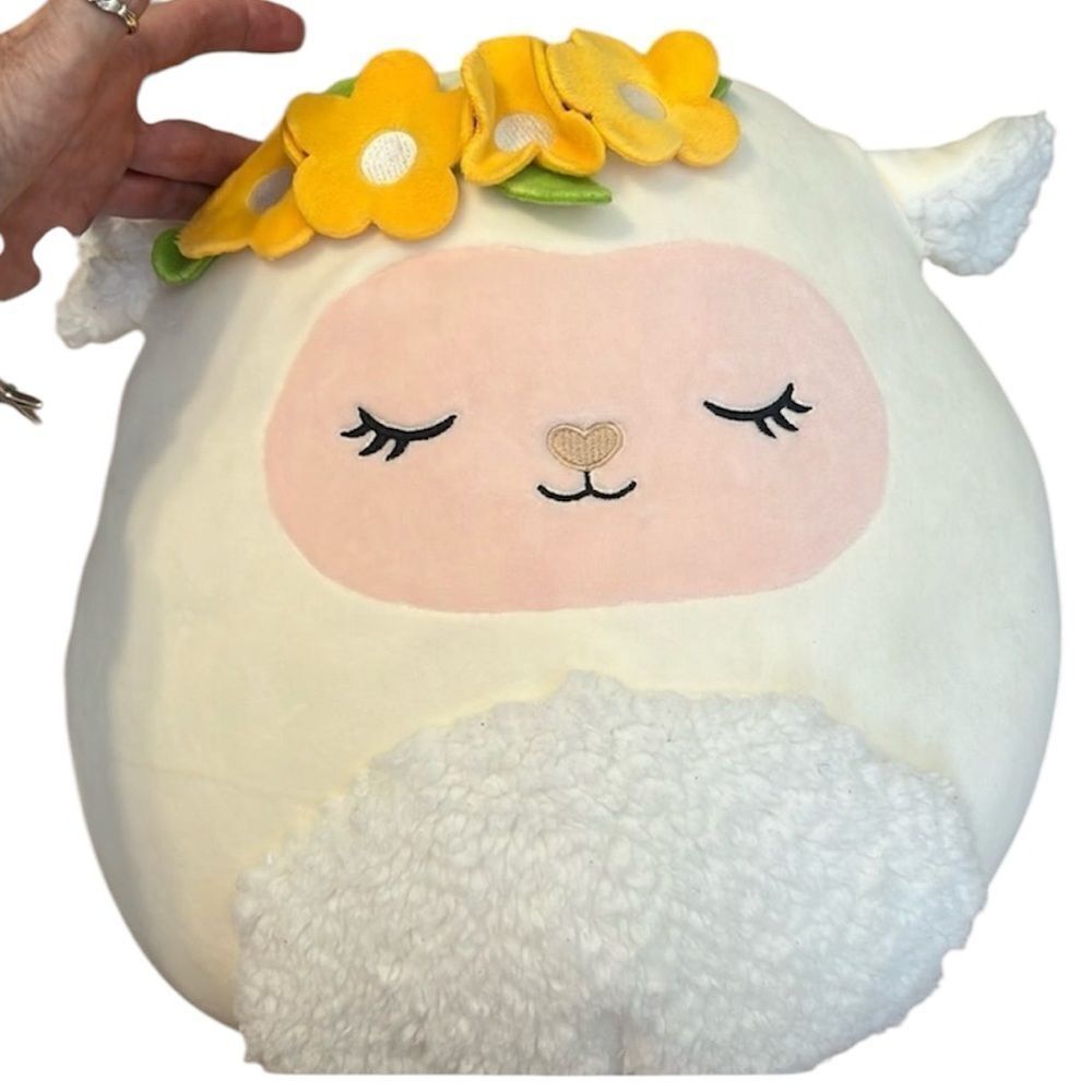 NWOT Squishmallow Sofie the lamb so soft snuggly and cute